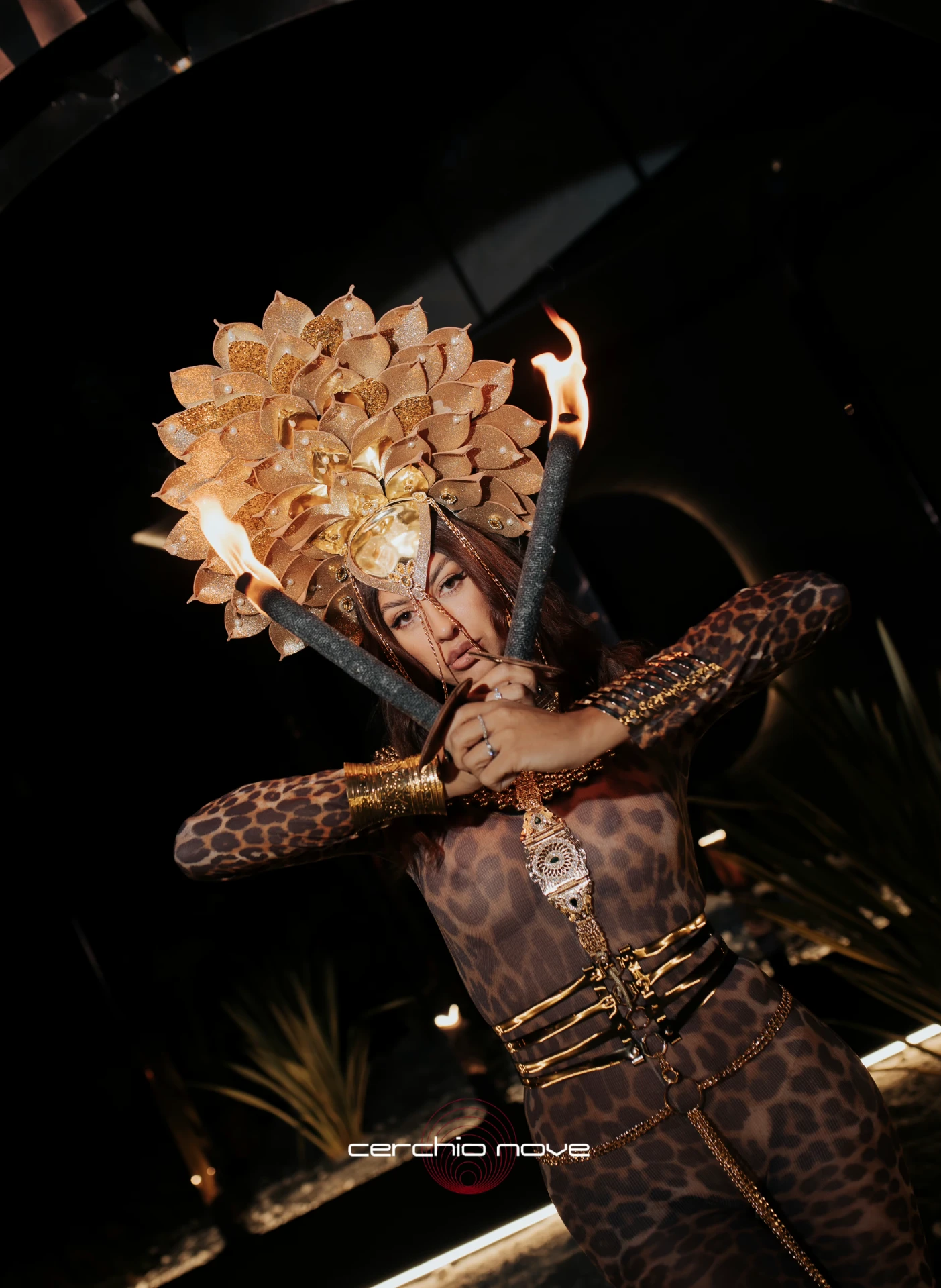 Performer Queen’s Angels in costume scenografico, fotografia 11