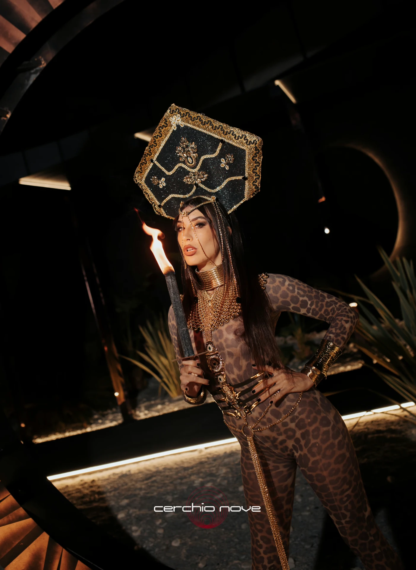 Performer Queen’s Angels in costume scenografico, fotografia 7