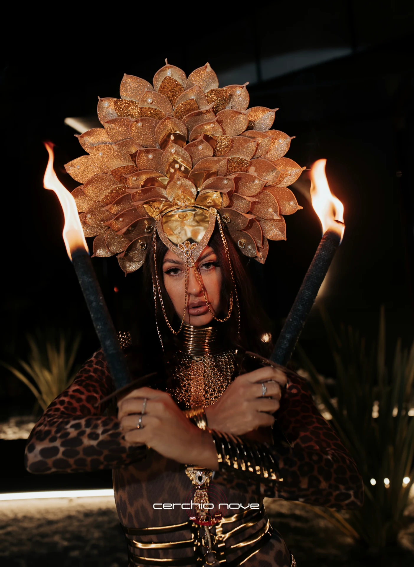 Performer Queen’s Angels in costume scenografico, fotografia 10